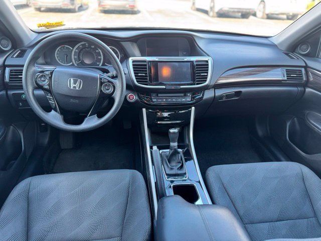 Used 2017 Honda Accord EX image 16