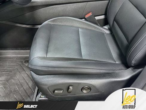 Used 2024 Chevrolet Blazer EV LT AWD/4WD image 22