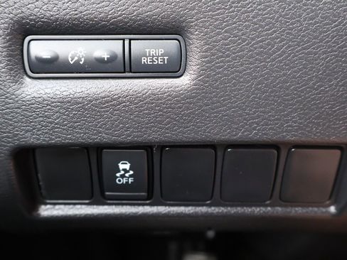 Used 2018 Nissan Murano S image 28