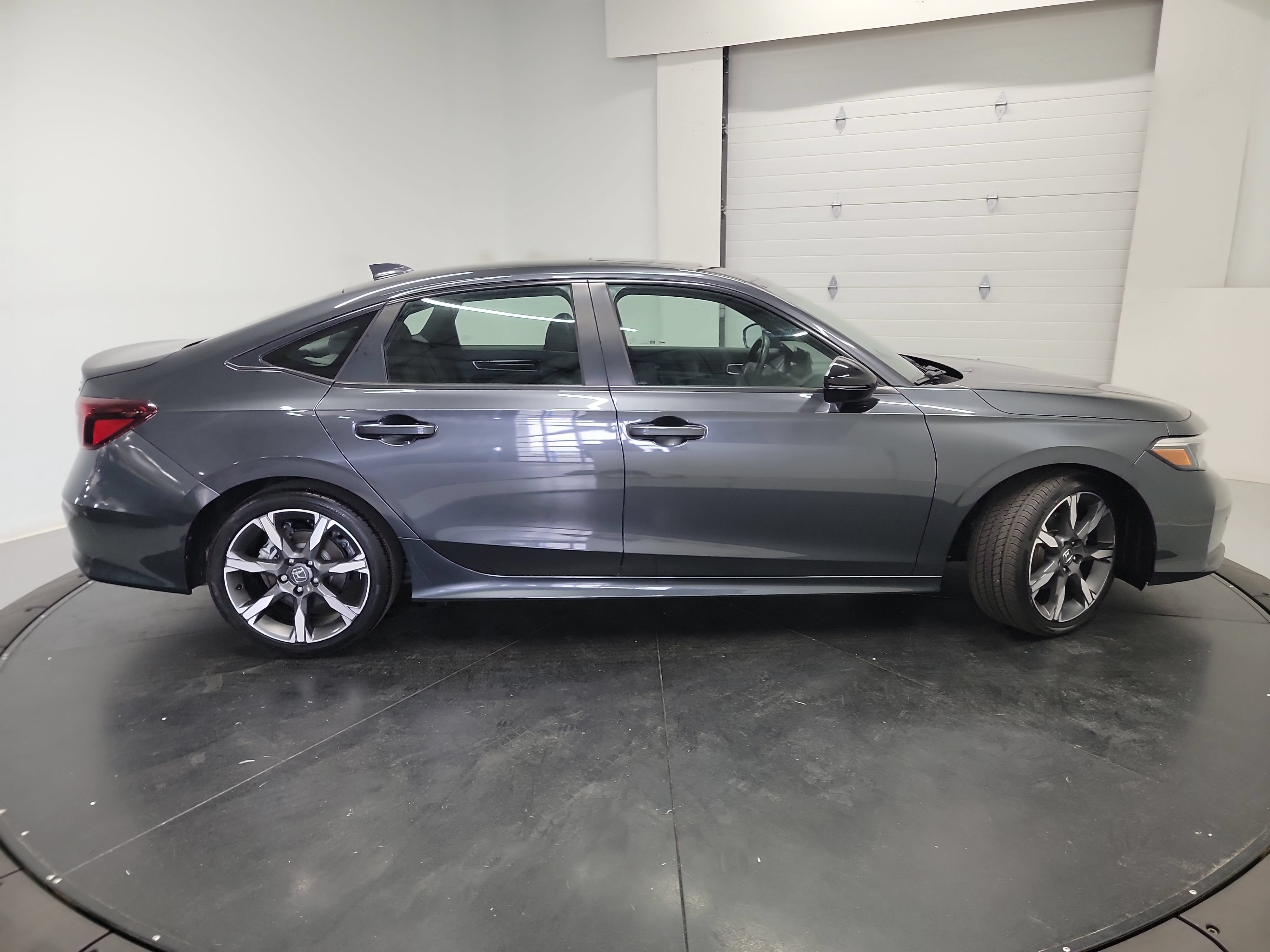 Used 2025 Honda Civic Sport Touring image 11
