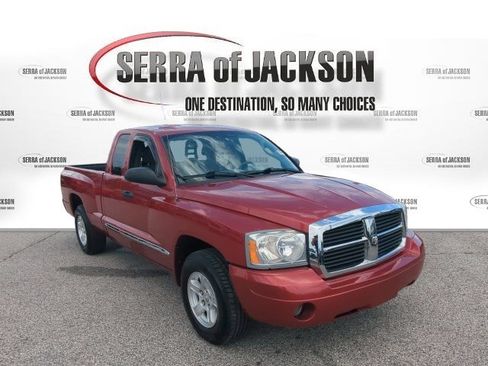 Used 2006 Dodge Dakota SLT RWD image 2