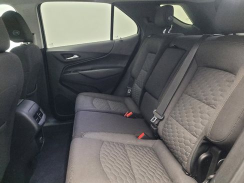 Used 2018 Chevrolet Equinox LT image 18