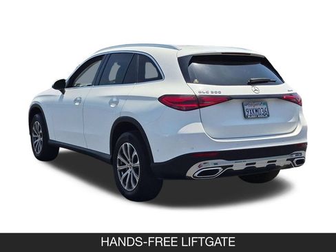 Used 2024 Mercedes-Benz GLC 300 4MATIC image 7