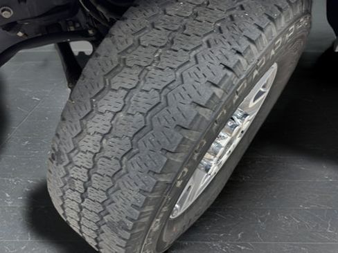 Used 2026 Ford F250 Lariat AWD/4WD image 37