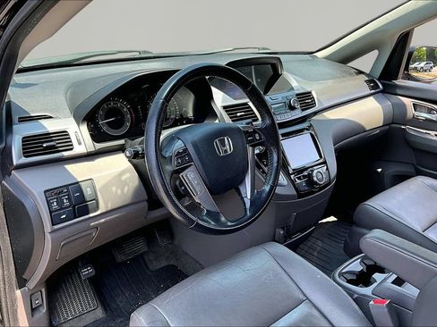 Used 2017 Honda Odyssey EX-L image 12