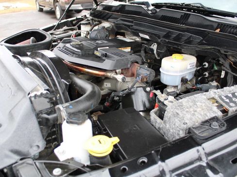 Used 2018 RAM 2500 Laramie w/ Sport Appearance Group image 16