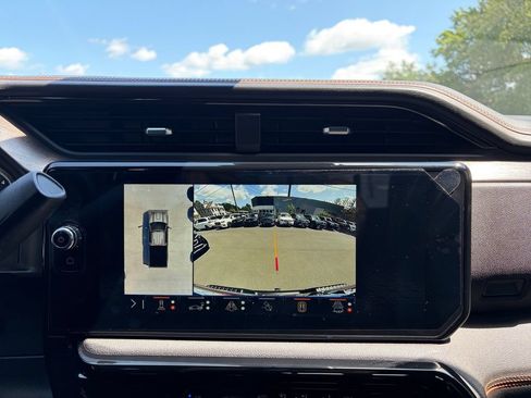 Used 2026 GMC Sierra 2500 AT4 w/ AT4 Premium Plus Package AWD/4WD image 23