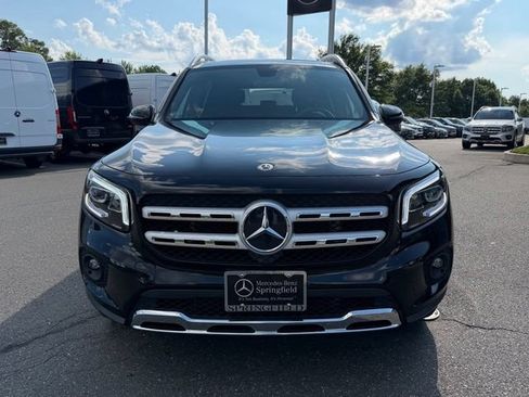 Used 2023 Mercedes-Benz GLB 250 4MATIC image 2