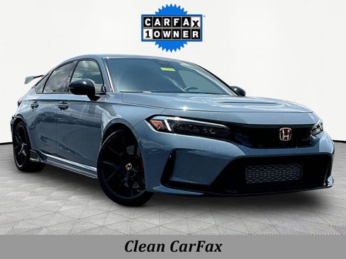 Used 2025 Honda Civic Type R image 3