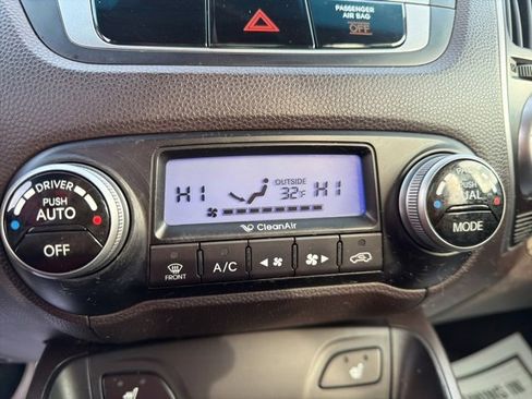 Used 2011 Hyundai Tucson Limited w/ Premium Pkg 3 image 15