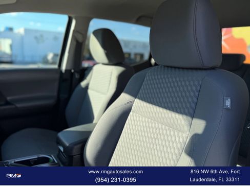 Used 2023 Toyota Tacoma SR5 AWD/4WD image 19