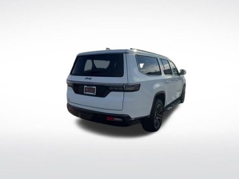 New 2026 Jeep Grand Wagoneer L 4WD image 40