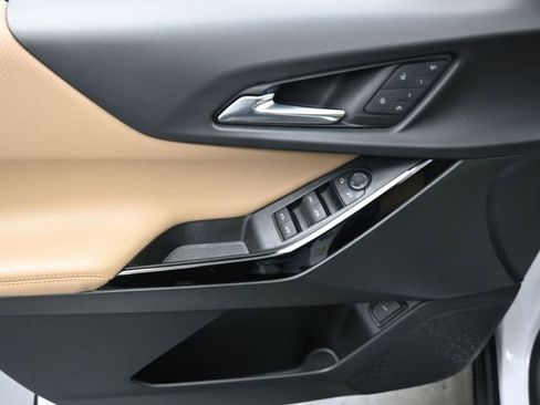 Used 2025 Chevrolet Equinox ACTIV w/ Safety and Technology Package image 13