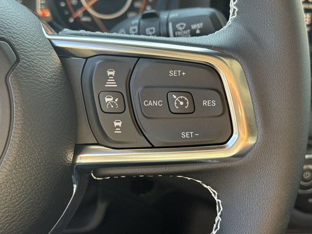 New 2026 Jeep Wrangler Unlimited Rubicon w/ Rockslide Package AWD/4WD image 24