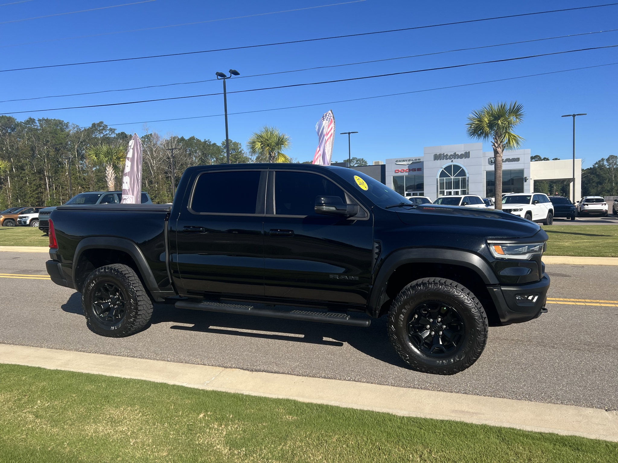 Used 2025 RAM 1500 RHO w/ RHO Level 1 Equipment Group AWD/4WD image 4