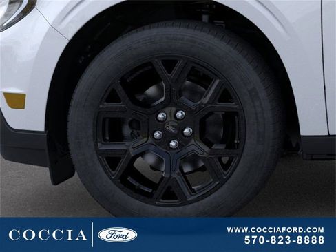 New 2025 Ford Maverick Lariat w/ Black Appearance Package image 20