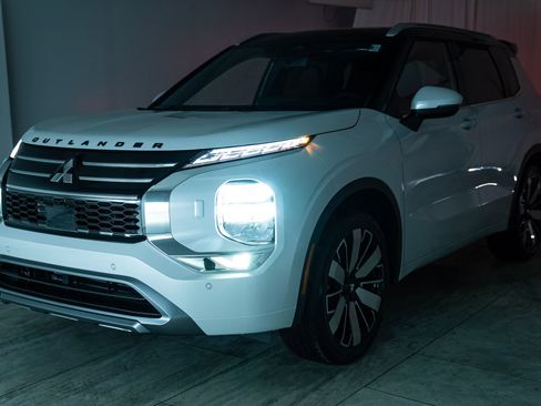 New 2026 Mitsubishi Outlander SEL image 38
