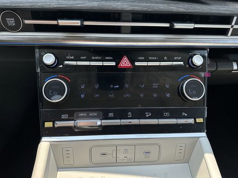 Used 2026 Hyundai Santa Fe Calligraphy image 23