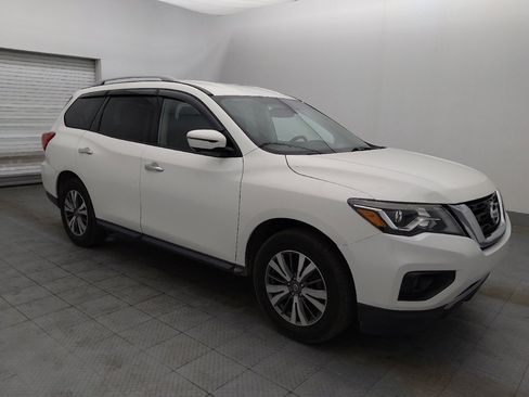 Used 2020 Nissan Pathfinder SL image 11