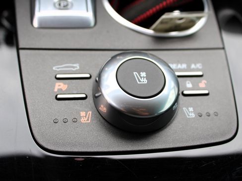 Used 2012 Aston Martin Rapide image 44