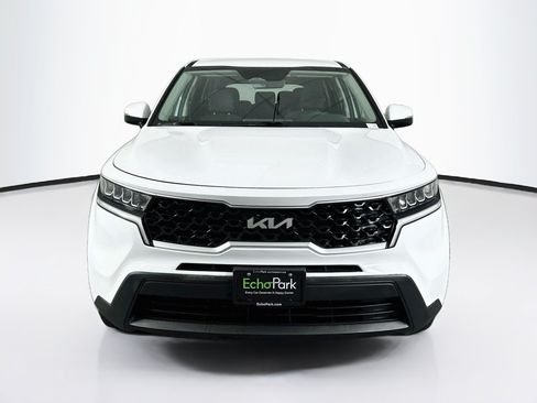 Used 2022 Kia Sorento LX AWD/4WD image 2