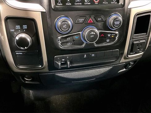 Used 2013 RAM 1500 Classic SLT w/ Remote Start & Security Group image 15