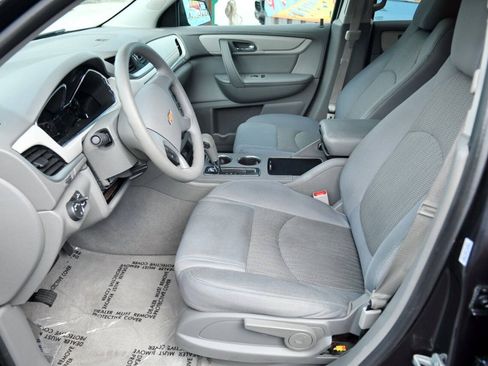Used 2014 Chevrolet Traverse LS FWD image 20