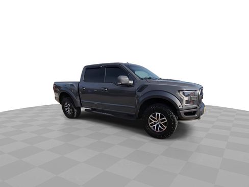 Used 2018 Ford F150 Raptor w/ Equipment Group 802A Luxury AWD/4WD image 2