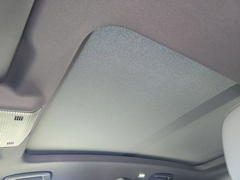 New 2026 Volkswagen Tiguan SE R-Line image 21