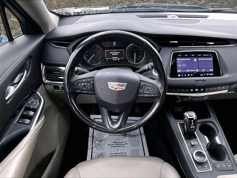 Used 2019 Cadillac XT4 Luxury w/ Trailering Package image 5