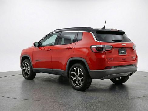 Used 2025 Jeep Compass Limited AWD/4WD image 6