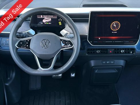 New 2025 Volkswagen ID. Buzz Pro S RWD image 12