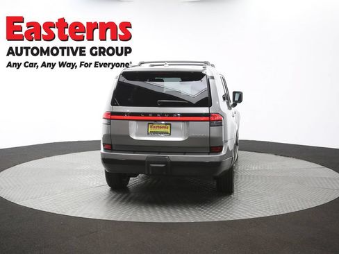 Used 2024 Lexus GX 550 w/ Cold Area Package AWD/4WD image 43