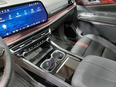 Certified 2024 Chevrolet Traverse RS w/ LPO, Floor Liner Package image 35