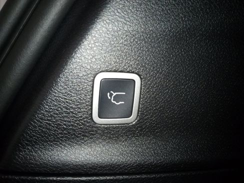 New 2026 Chrysler Pacifica Select image 10