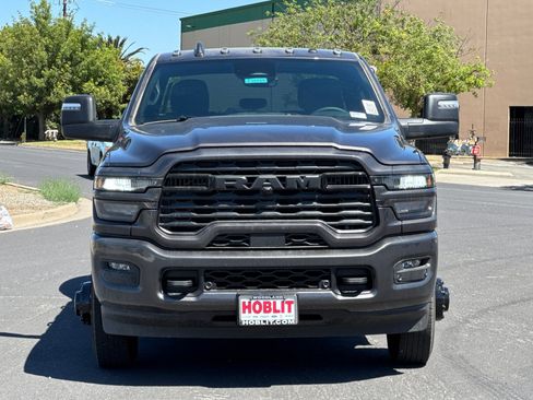 New 2026 RAM 3500 Big Horn AWD/4WD image 8