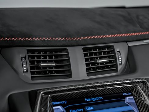 Used 2021 Lamborghini Aventador SVJ image 39