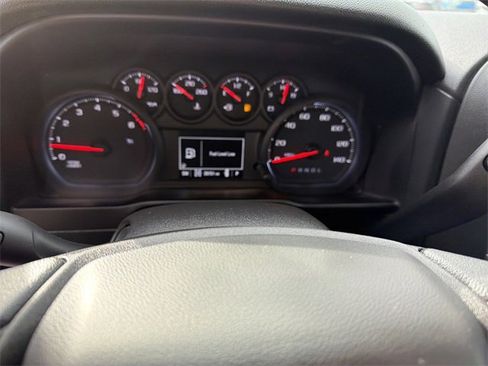 Used 2019 Chevrolet Silverado 1500 Custom Trail Boss w/ Custom Convenience Package image 19