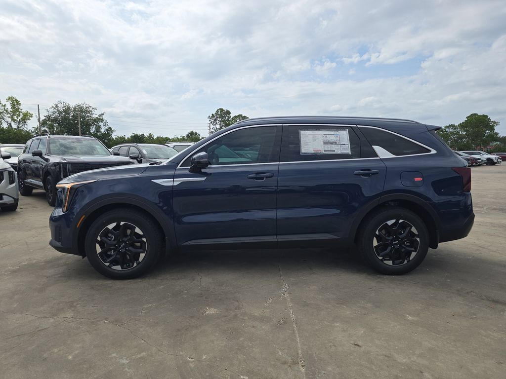 New 2026 Kia Sorento S w/ S Panoramic Sunroof Package FWD image 5