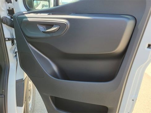 New 2025 Mercedes-Benz Sprinter 2500 image 17