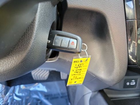 Used 2022 Nissan Rogue Sport S image 23