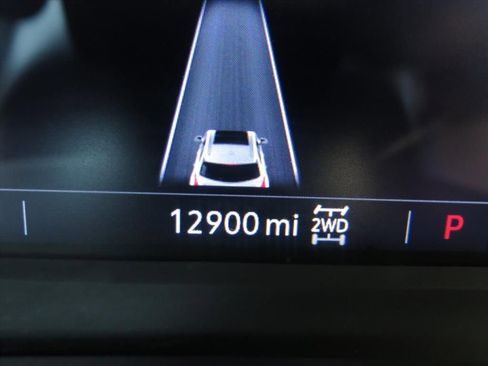 Used 2025 Cadillac XT5 Premium Luxury image 13