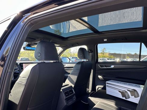 New 2026 Volkswagen Atlas Cross Sport SEL Premium R-Line image 14