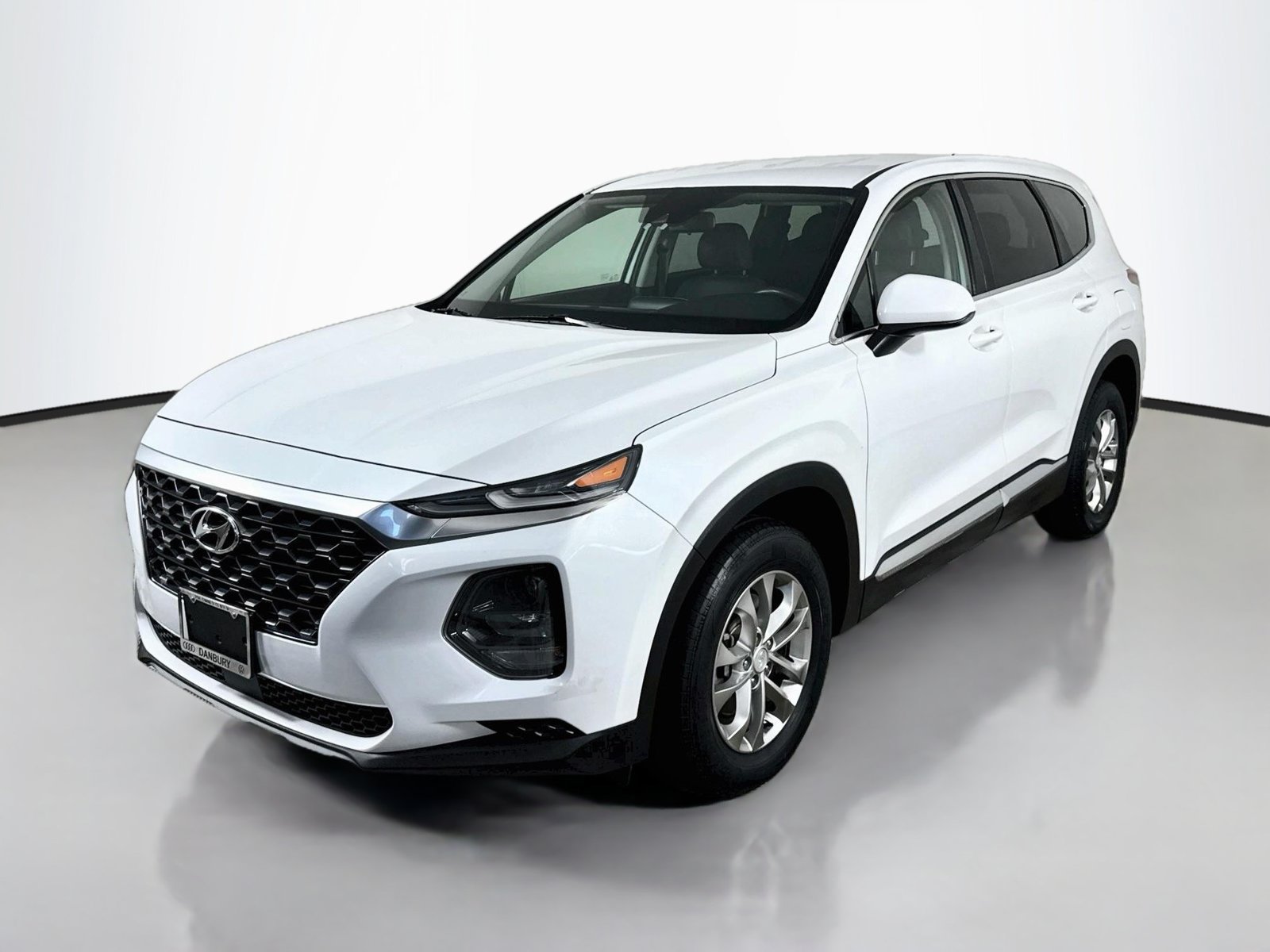 Used 2019 Hyundai Santa Fe SE AWD/4WD image 1