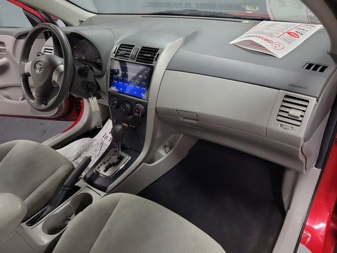 Used 2010 Toyota Corolla LE image 22