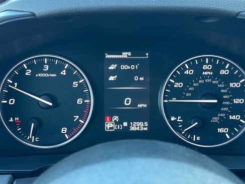 Certified 2025 Subaru Crosstrek 2.5i Limited w/ Crosstrek Mirror Package image 27