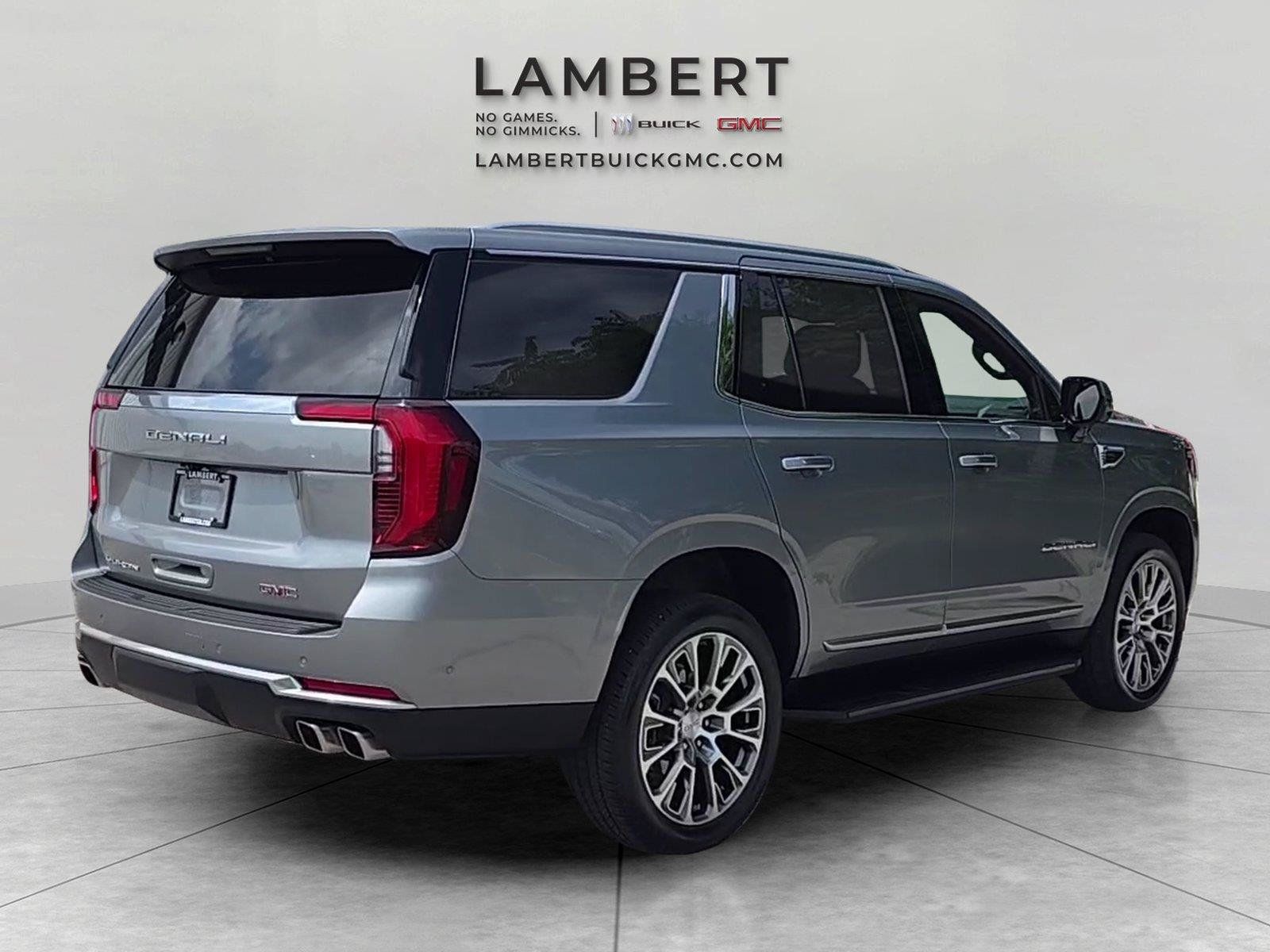 Used 2025 GMC Yukon Denali AWD/4WD image 5
