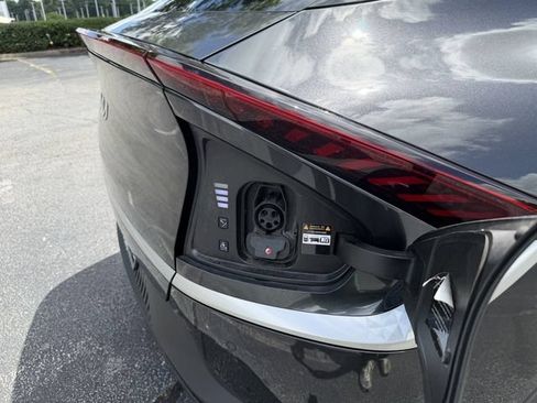 Certified 2024 Kia EV6 Light RWD image 40