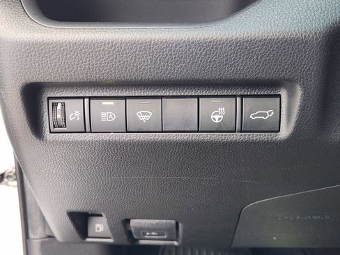Used 2020 Toyota RAV4 XLE w/ Convenience Package AWD/4WD image 21