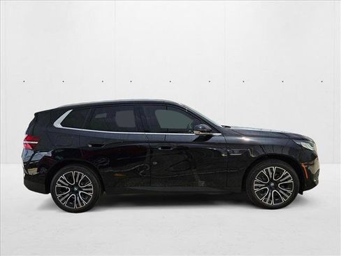 Used 2025 BMW X3 xDrive30i w/ Premium Package image 4